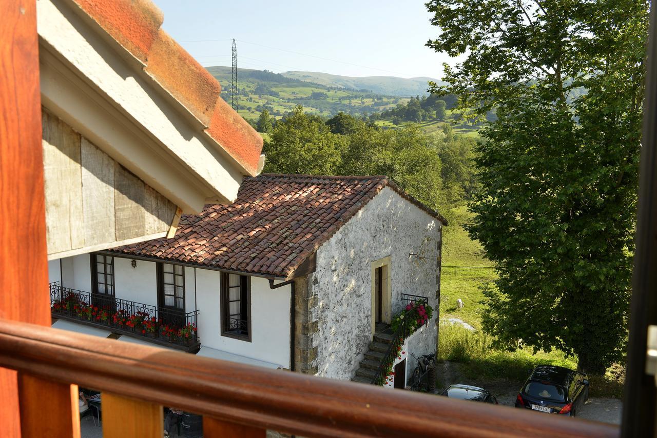 Hotel La Alfonsina Santibanez de Villacarriedo Eksteriør bilde