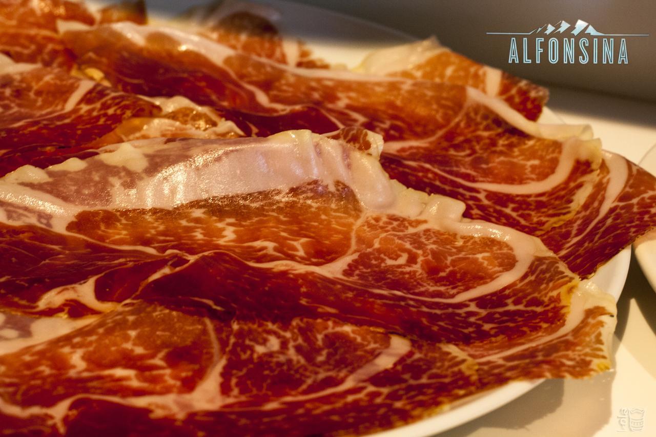 Hotel La Alfonsina Santibanez de Villacarriedo Eksteriør bilde