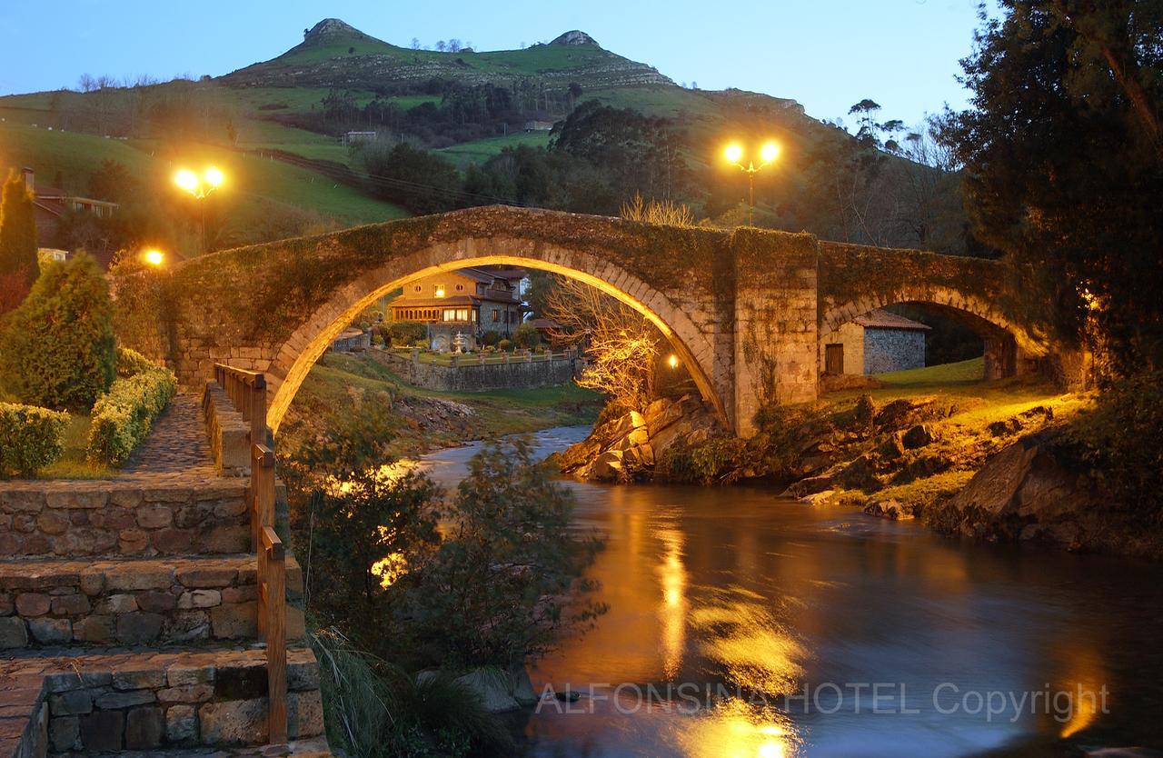 Hotel La Alfonsina Santibanez de Villacarriedo Eksteriør bilde